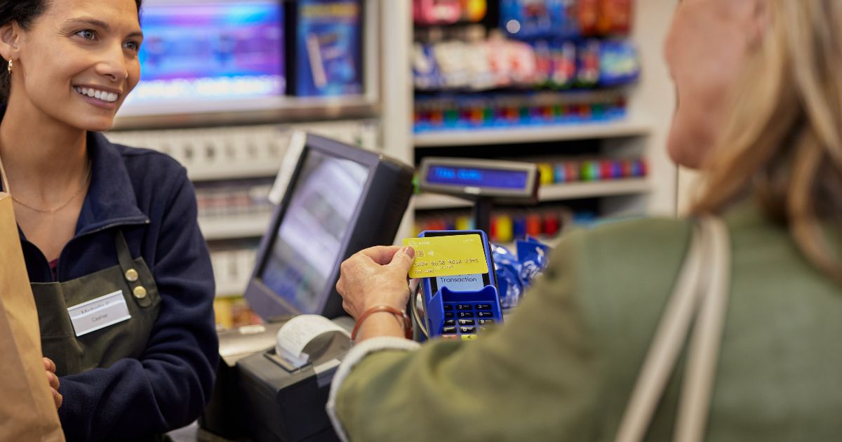 Kredittkort med bonus på dagligvarer: Slik sparer du tusenlapper