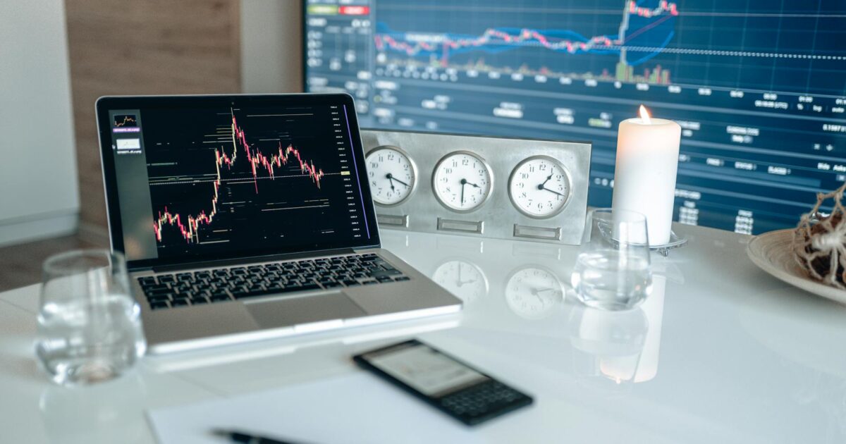 Guide til folkefinansiering: Investering, modeller og risiko