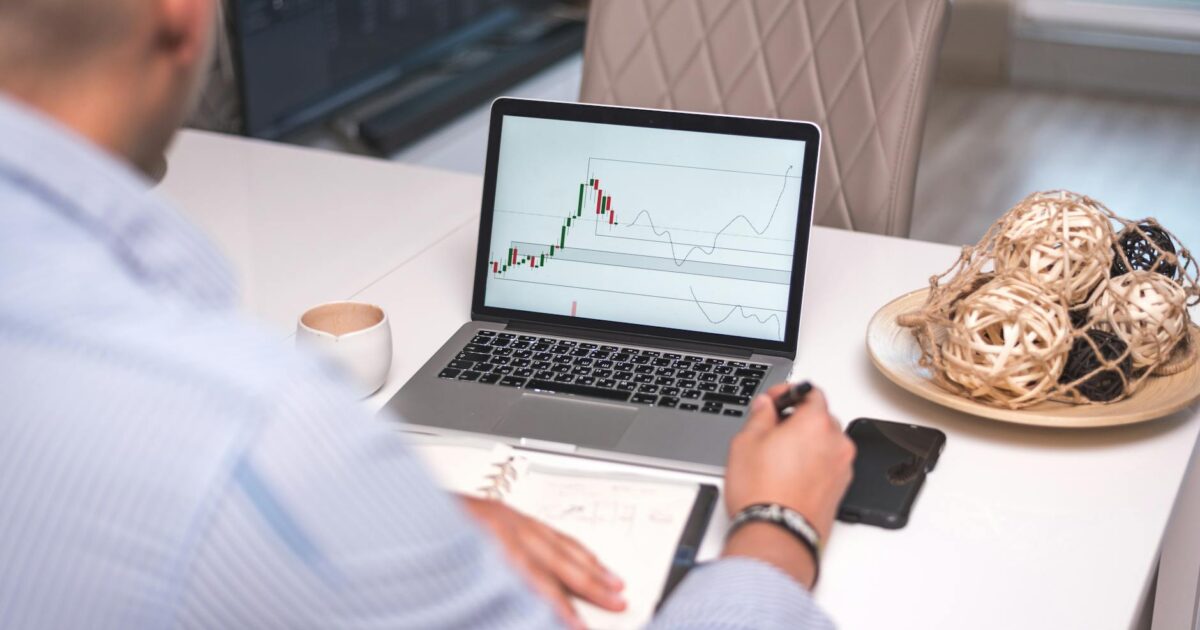 Valutalån og carry trade: En guide til ekstrem risiko